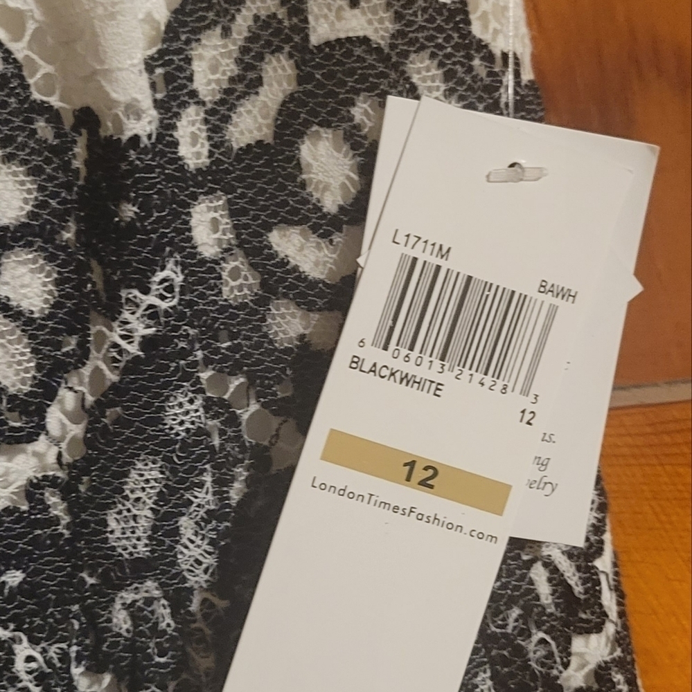 NWT London Times black and white lace cocktail dress, SZ 12 - Picture 2 of 6